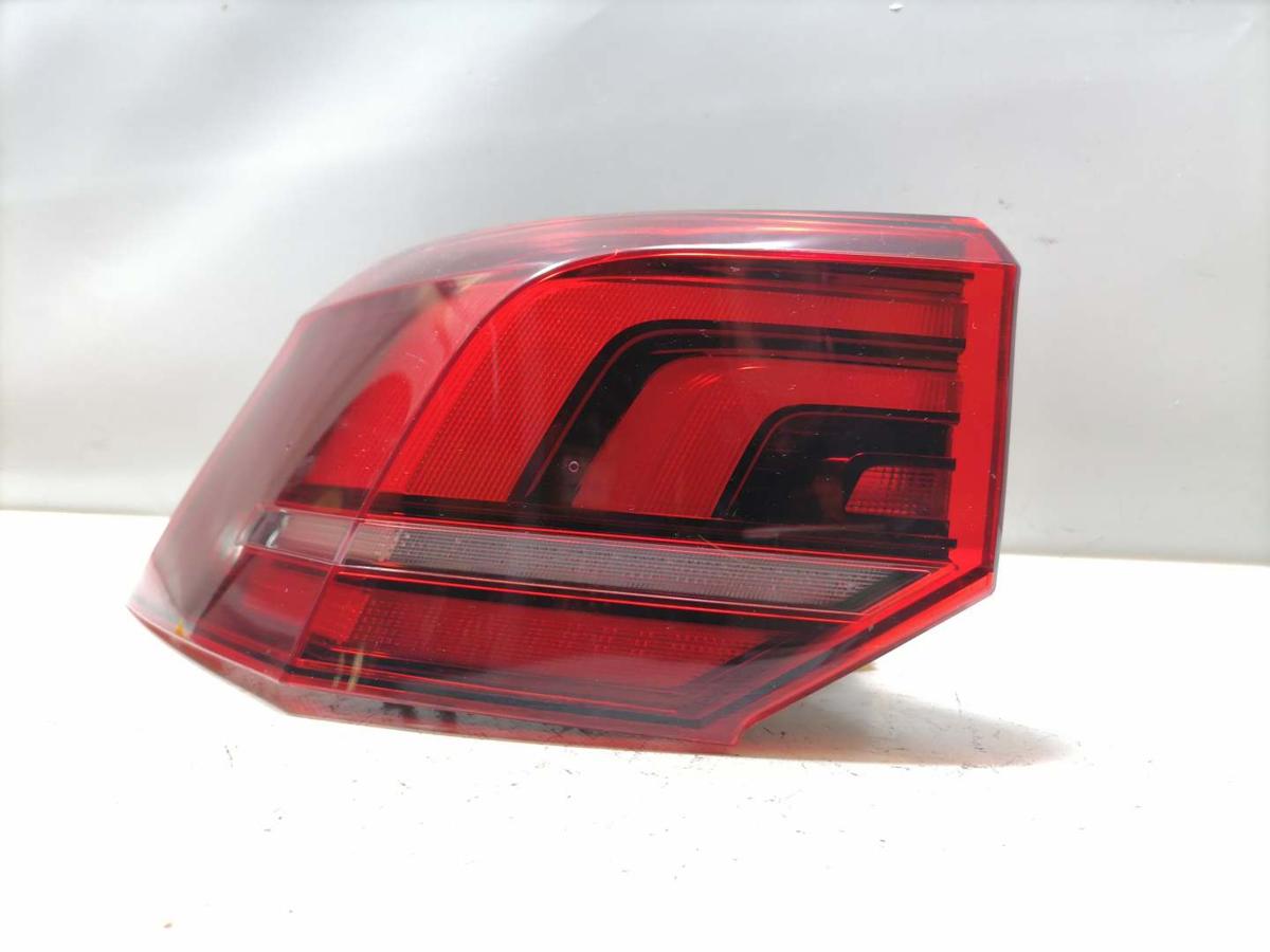 VW Golf 8 original R&uuml;cklicht R&uuml;ckleuchte Schlussleuchte links au&szlig;en Flie&szlig;heck Facelift Bj.2024